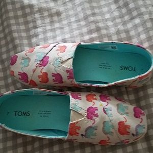 Toms elephant flats